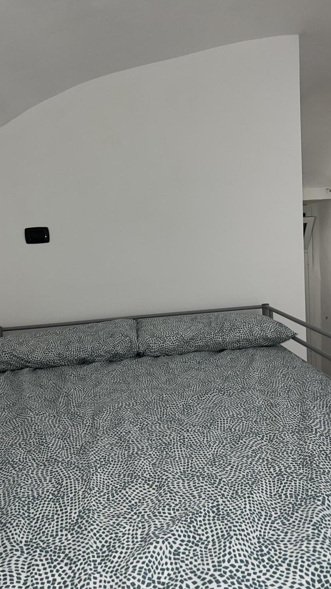Ferienwohnung Bed2Go Brescia Turin Exterior foto